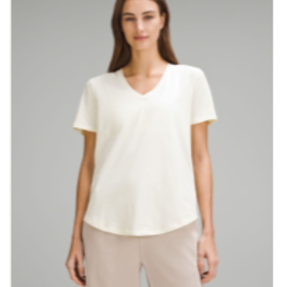 Lululemon Love V-Neck T-shirt, 6, Sundance - Picture 1 of 6